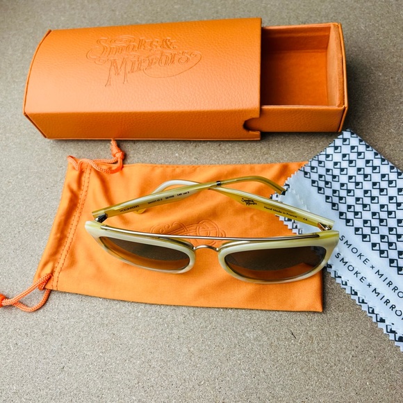 Smoke x Mirrors Women’s Beautiful SM101-12-2 Purple Lenses Sunglasses with Case - Picture 3 of 7